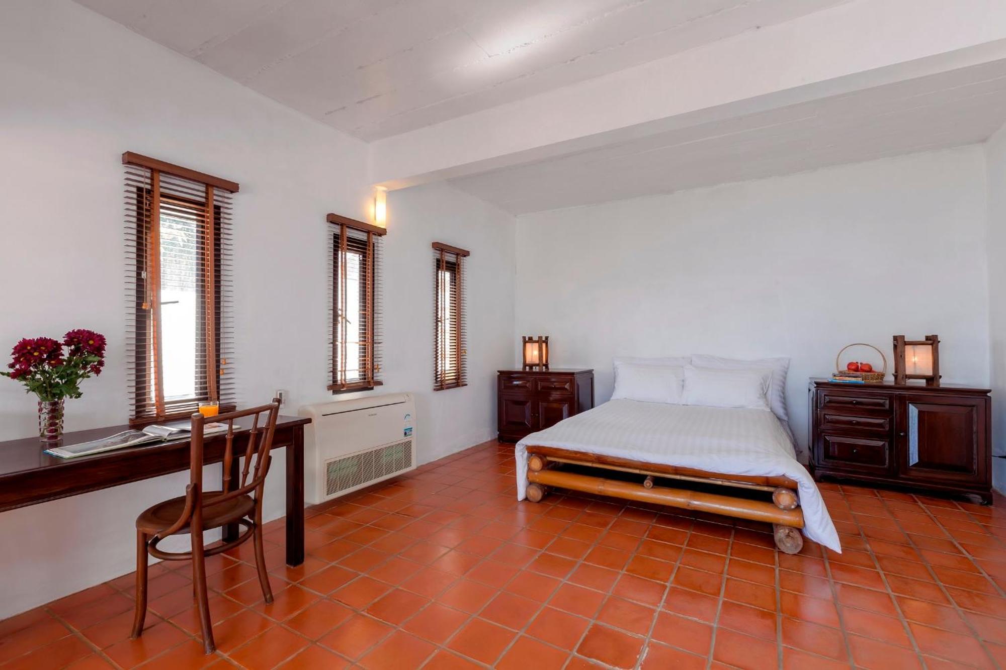Baan Khunying - Secluded Phuket Beachfront Villa - SHA Certified Rawai Bagian luar foto