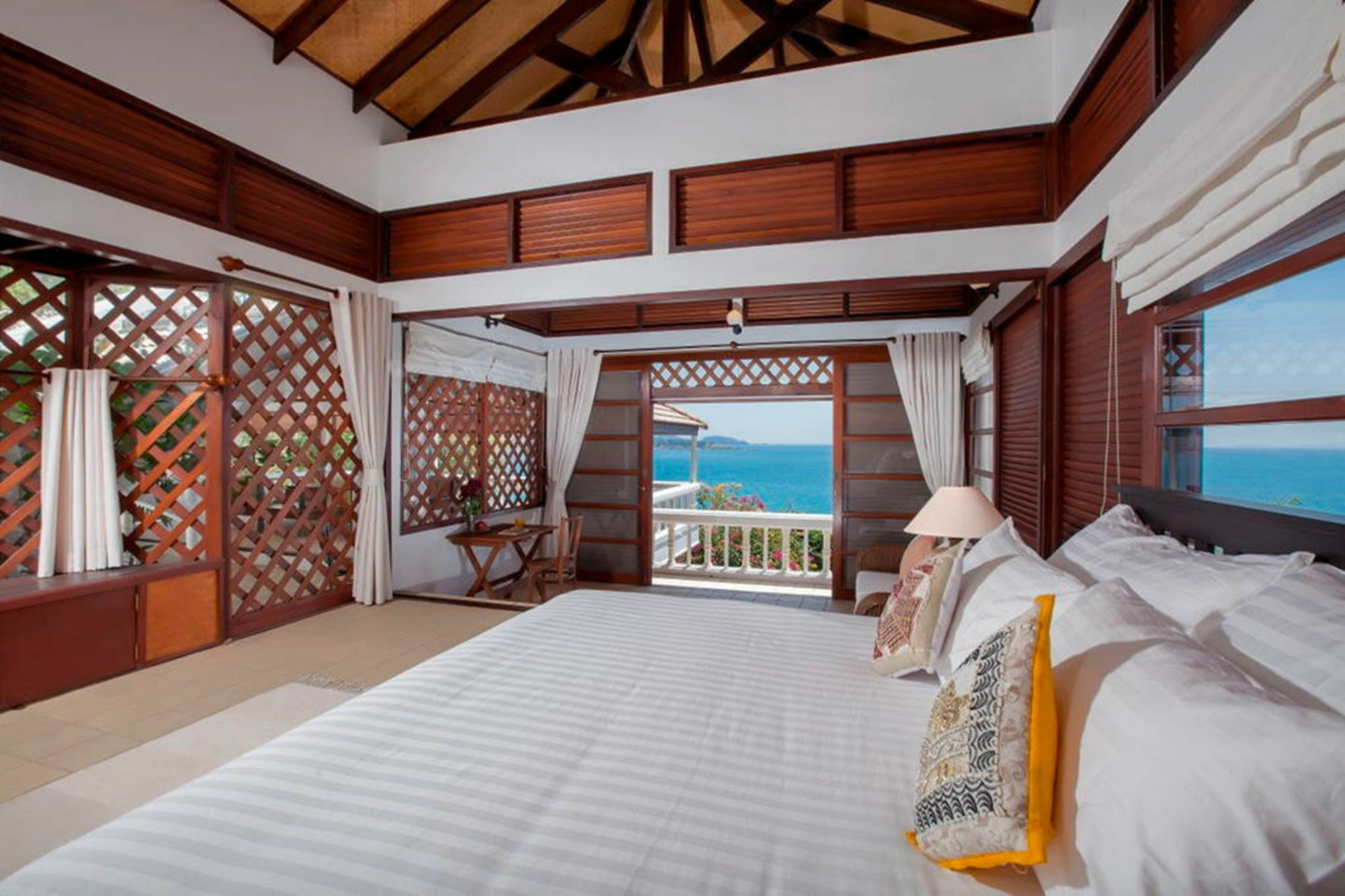 Baan Khunying - Secluded Phuket Beachfront Villa - SHA Certified Rawai Bagian luar foto