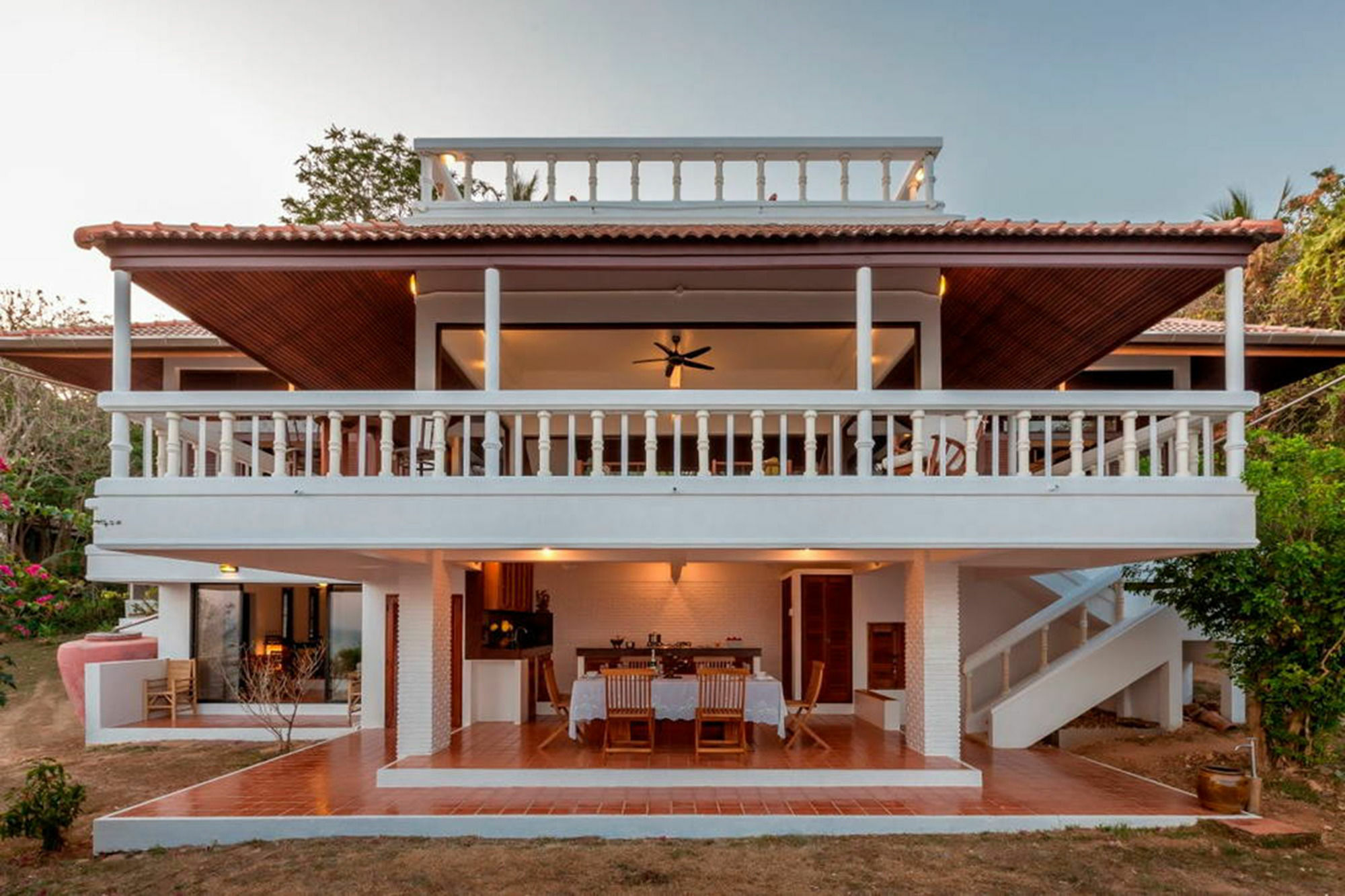 Baan Khunying - Secluded Phuket Beachfront Villa - SHA Certified Rawai Bagian luar foto